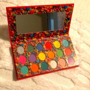 I heart revolution fruity pebbles eyeshadow palette new in box